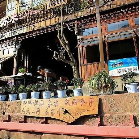 Fenghuang Waitin For You Inn Exterior foto